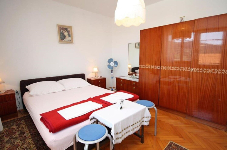 Bedroom 2, Apartments Pero, Marina