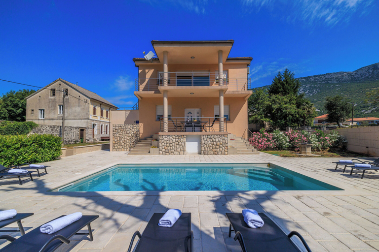 Outdoor pool 3, Apartments Margita 2, Vinodolska