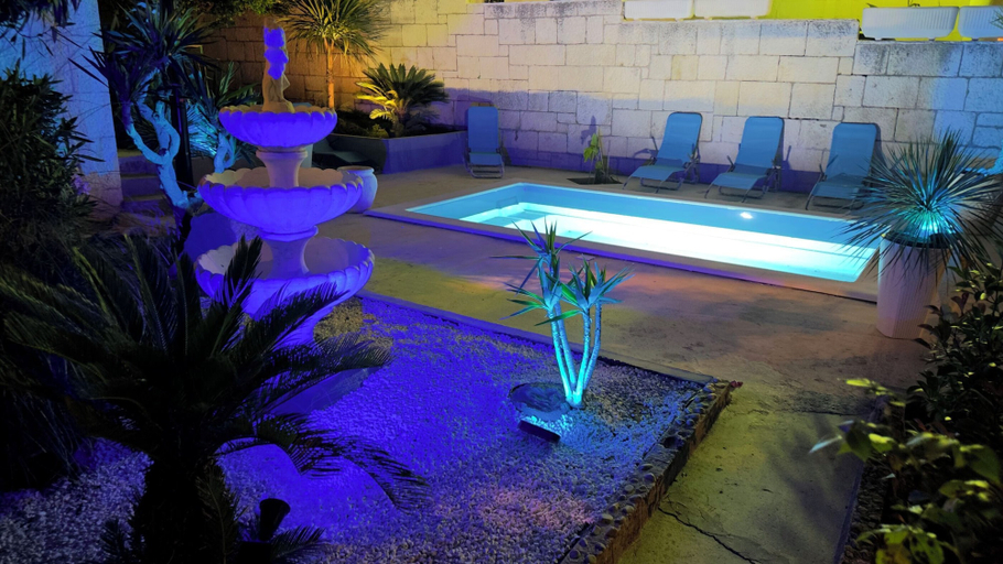 Outdoor pool 3, Villa Beach Location, Split
