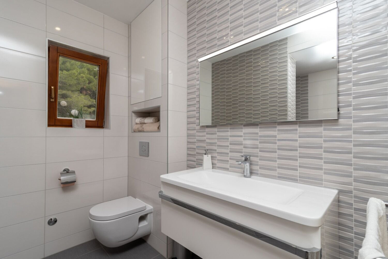 Bathroom 3, Apartment Marijan, Trogir