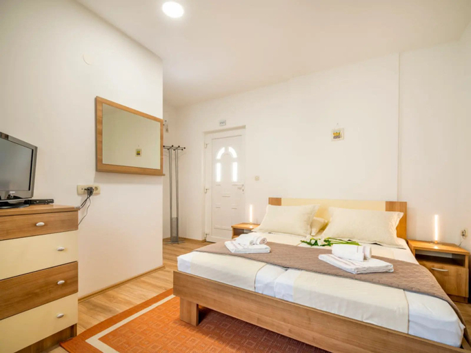 Room 2, House Green Oaza, Zadvarje