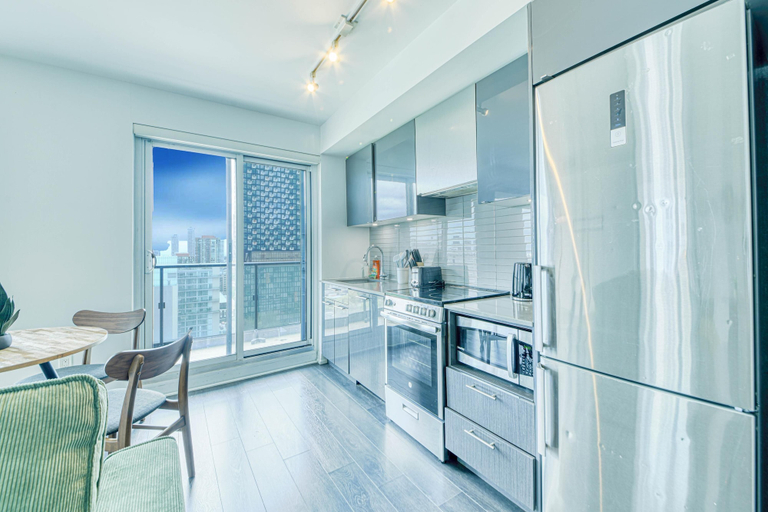 Private kitchen 2, The Kingswell Metropolitan, Toronto