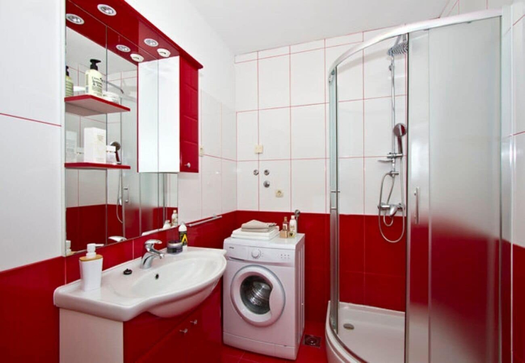 Bathroom 3, House Miho, Omiš