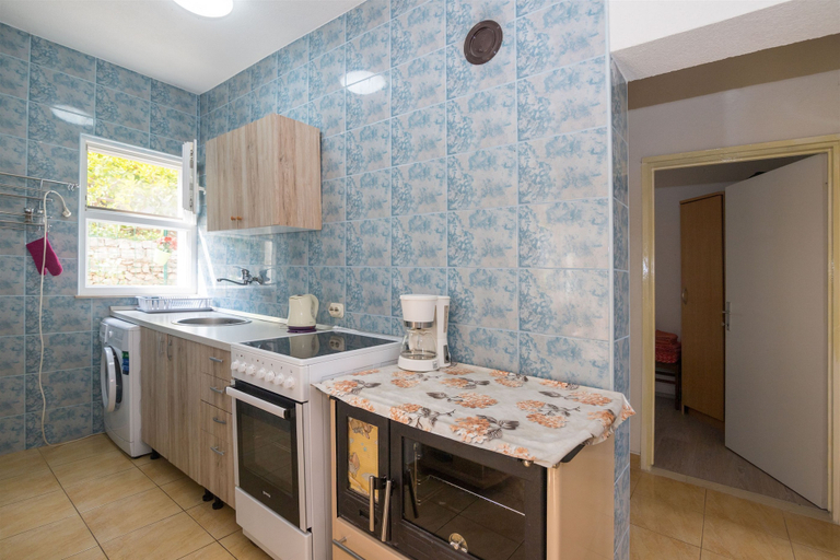 Private kitchen, Apartment Goran, Okrug