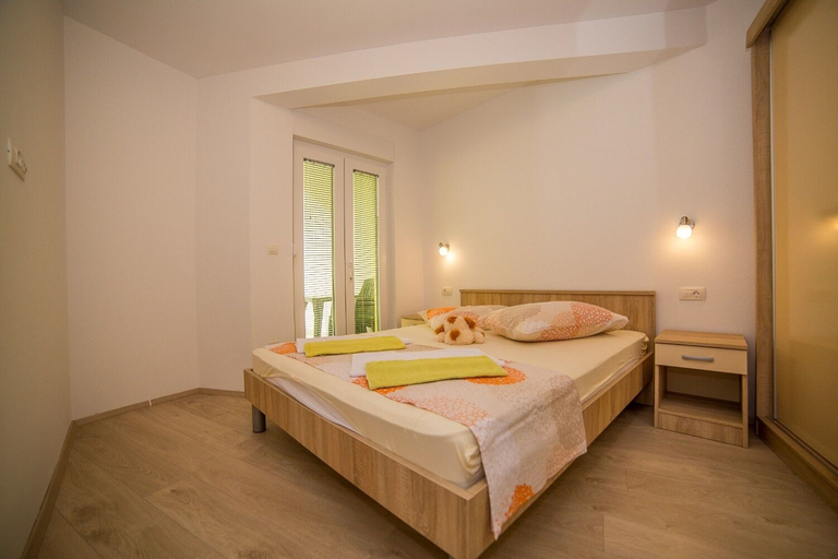 Bedroom 2, Apartments Saga 2, Omiš
