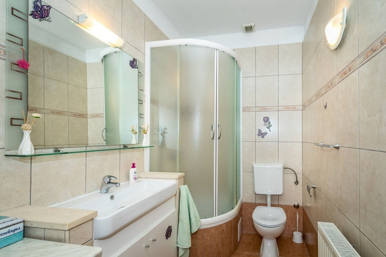 Bathroom 3, Apartment Damir, Tučepi