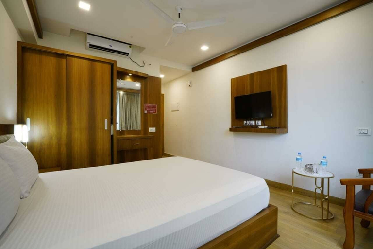 Bedroom 4, Hotel Astro Marine, Ernakulam