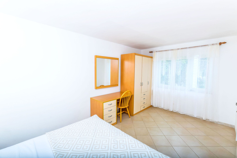 Bedroom 2, Apartments Dado, Lumbarda