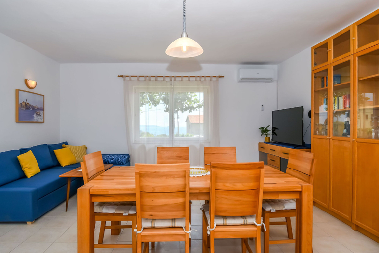 Dining 2, Apartment Live, Seget
