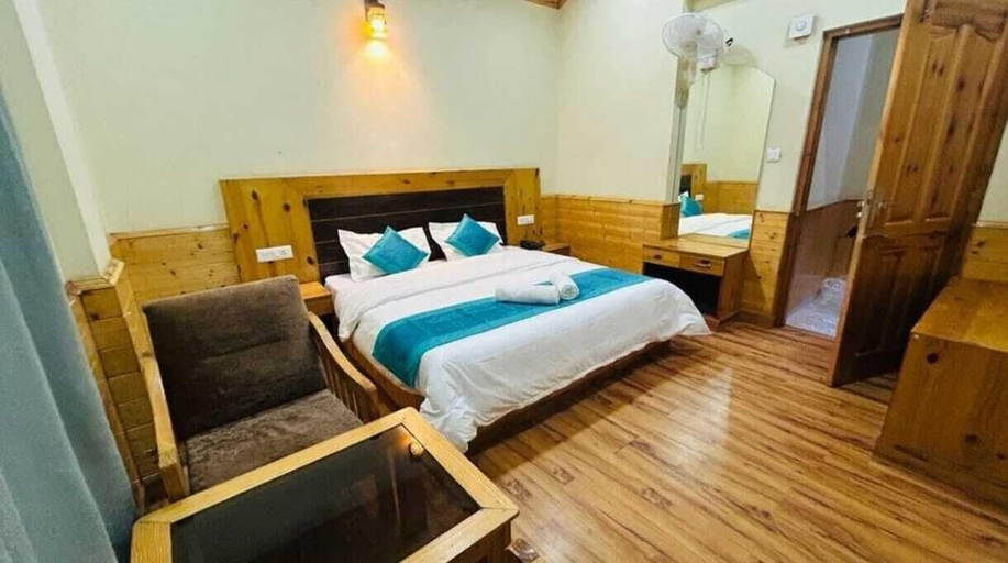Room 3, The Rohtang Chalet Cottage, Kullu