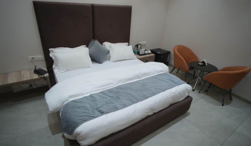 Room 3, Hotel Cloud Castle Ludhiana, Ludhiana