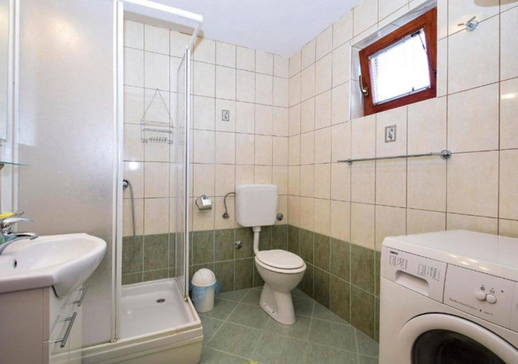 Bathroom 3, Apartments Marijan, Pakoštane