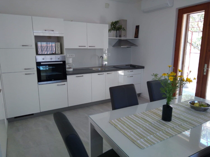 Private kitchen 3, Apartments and Rooms Ref, Selca