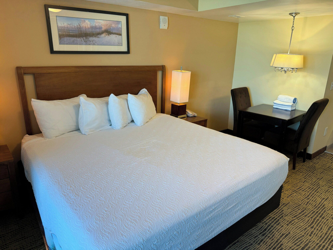 Bedroom 2, Towers at North Myrtle Beach, Horry
