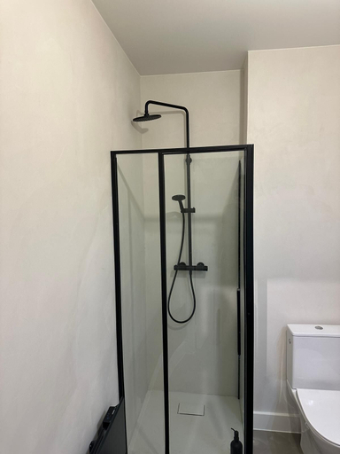Room 3, La Petite For t Brussels Studio Near Palais, Bruxelles