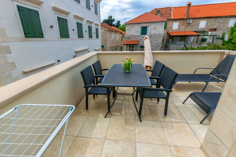 Terrace/patio 3, Apartments Lemon Tree, Postira