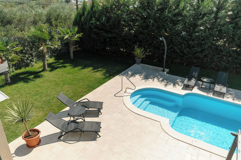 Outdoor pool 4, Villa Jolanda, Trogir