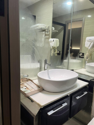 Bathroom 3, TOWO Topping Hotel Shantou High-Speed Railway Station, Shantou