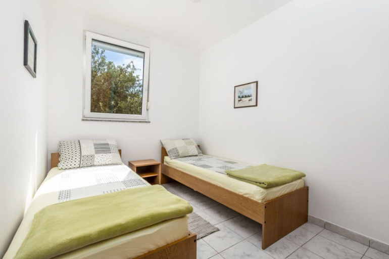 Room 4, Apartments Cathy, Pag