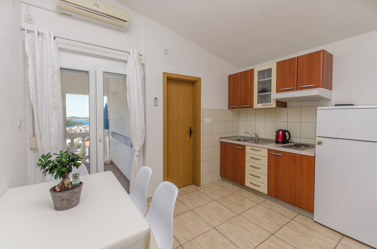 Private kitchen 4, Apartments Nedi, Rogoznica