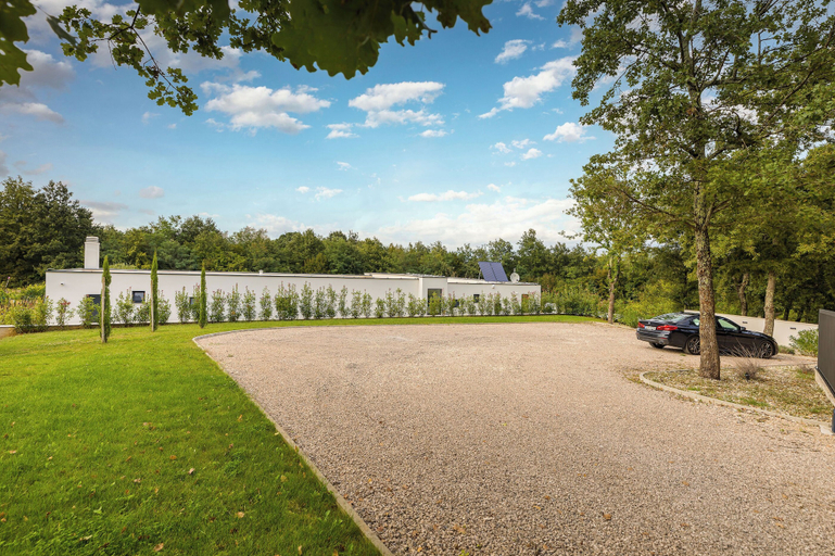Parking 2, Villa Istria Green, Kršan