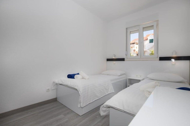 Bedroom 3, Apartments Jakov, Postira