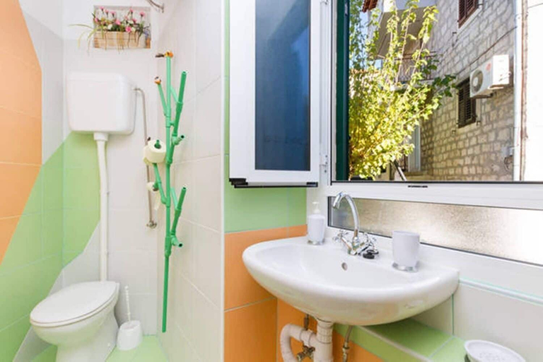 Bathroom 4, Apartment Happy, Split