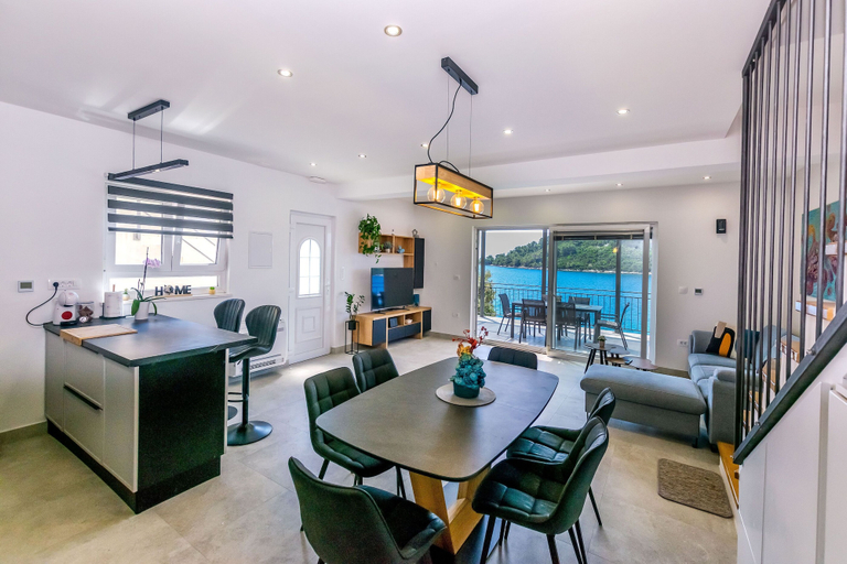 Living room 5, House Paval, Blato