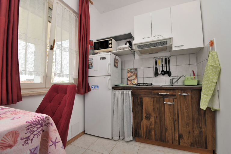 Others 5, Apartments Nada, Fažana