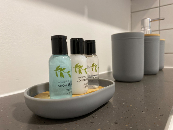 Bathroom amenities, The Square Apartments Flat 3, Swindon