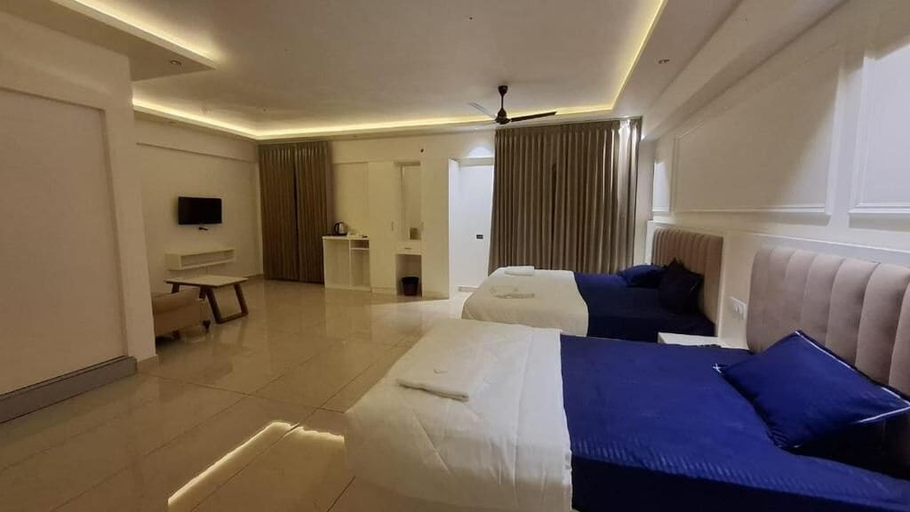 Room 5, aagneyam grand RESORT, Kozhikode