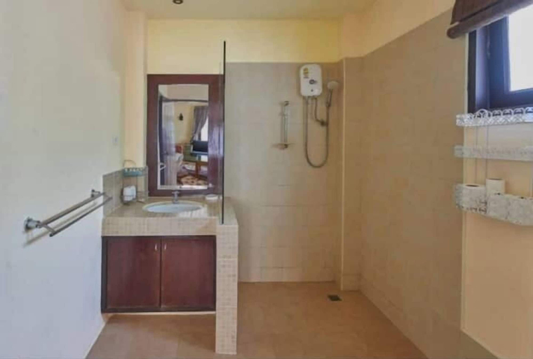 Bathroom 4, Baan Tropicana, Ko Samui