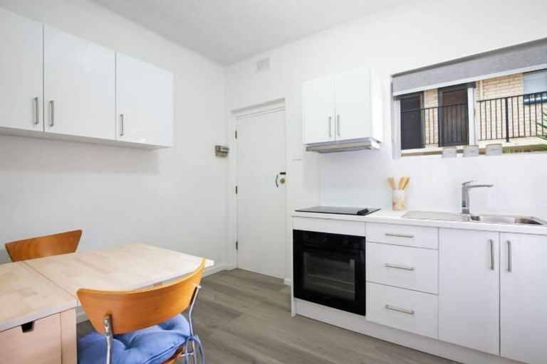 Room 3, Sammy's Seaside Hideaway in Henley Beach, Adelaide