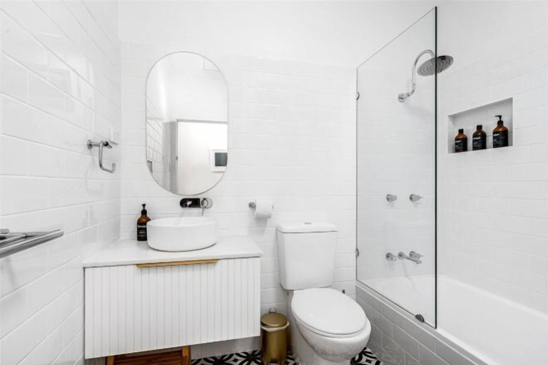 Bathroom 3, Luxico's Costa Rica in Byron, Byron