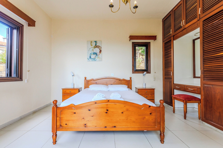 Bedroom 3, Resitour - Kamares Village