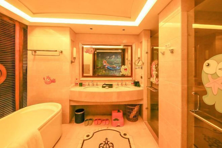 Bathroom 5, DoubleTree by Hilton Sanya Bay, Sanya
