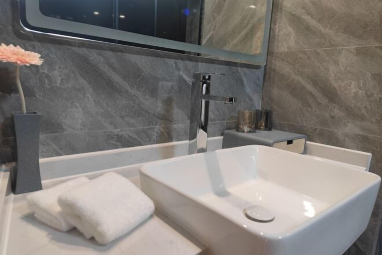Bathroom 4, Golden Hotel, Shenyang