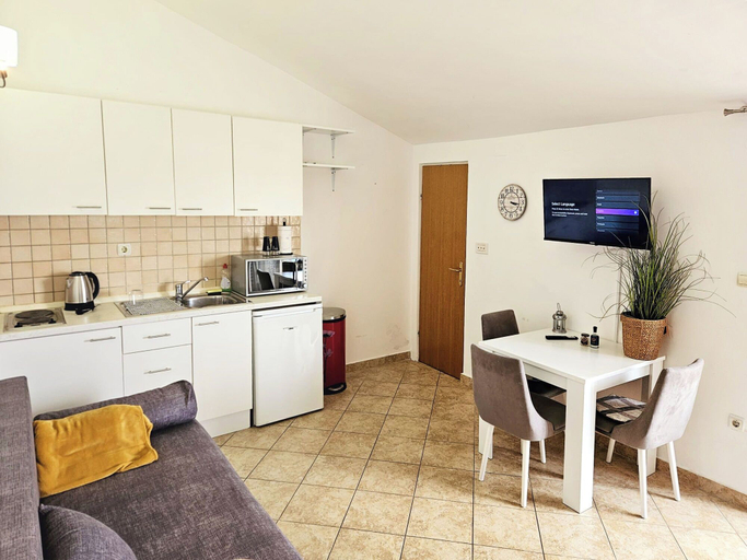 Others 3, Apartment Luka, Vodice