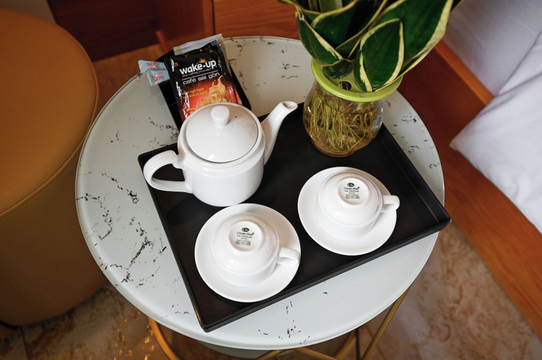 Food & Drinks, Ly Ly Hotel 2, Binh Tan
