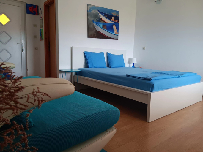 Room, Room Art Room, Starigrad