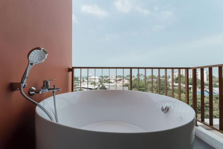 Bathroom 5, Blu Monkey Hub & Hotel Bangsaen, Muang Chon Buri