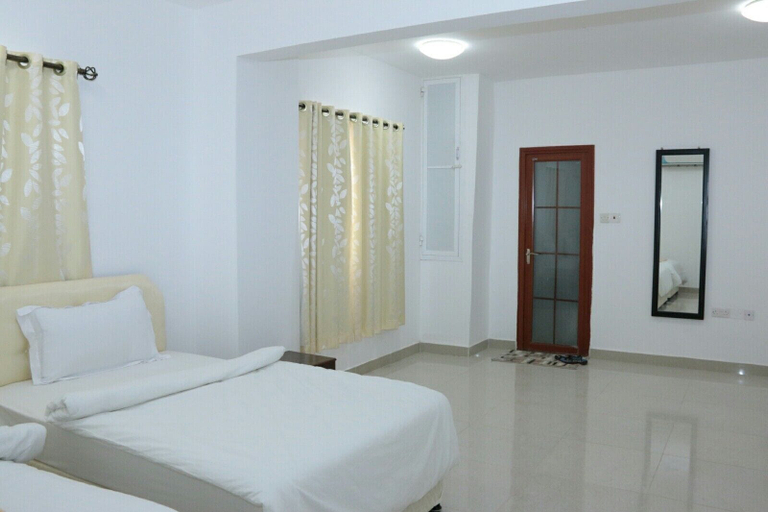 Room 5, loban hotel apartment, Seeb
