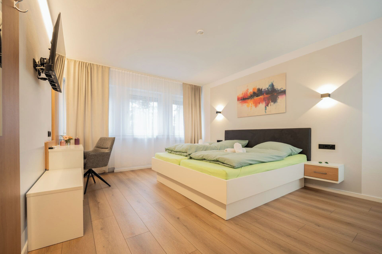 Room 4, Cafe Pieper, Rheinisch-Bergischer Kreis