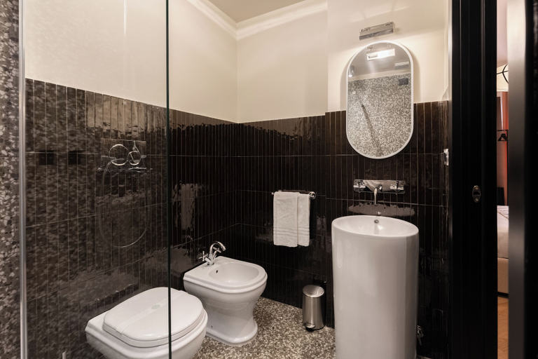 Bathroom 3, The Couper Bocca di Leone, Rome