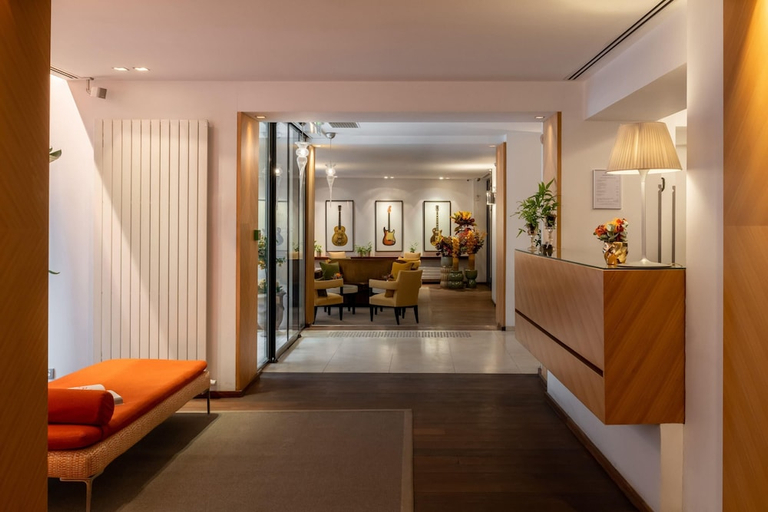 Public Area, Hotel Le Colisee, Paris