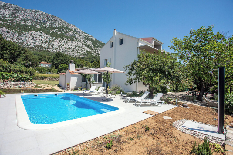 Building design 5, Villa Knez, Omiš