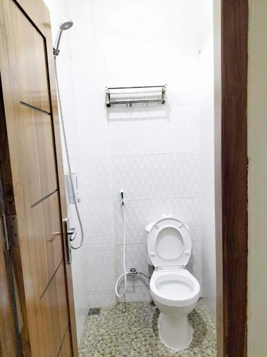 Bathroom 5, Savira Homestay Labuan Bajo, West Manggarai
