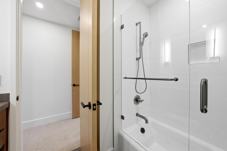 Bathroom 5, Hyatt Centric Park City, Summit