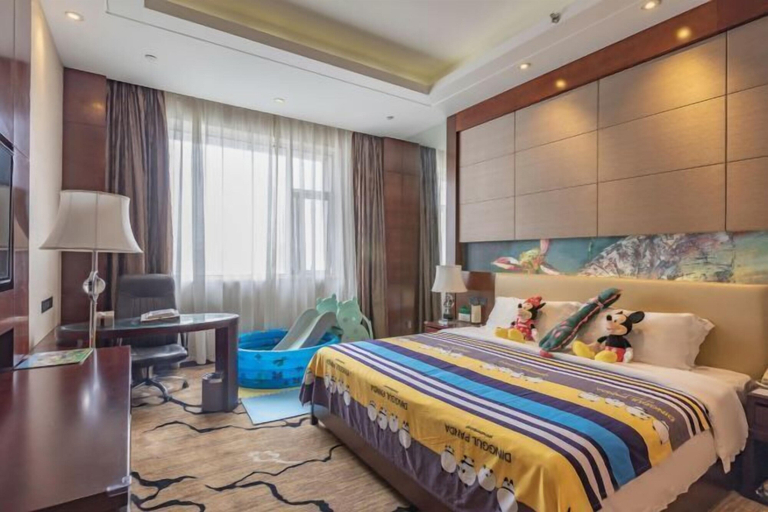 Bedroom 2, Huaxin Hotel, Xianning