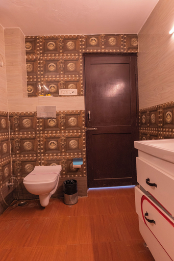 Room 5, Flying Sparrow Riverside Resort, Nainital